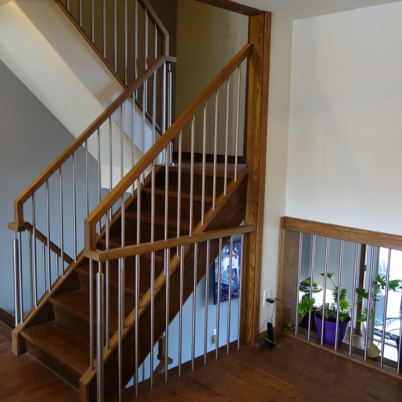 modern railing with 1.5